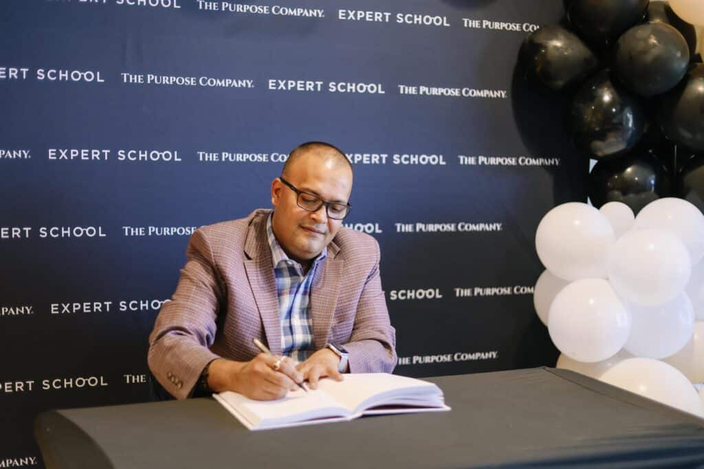 singh-leadership-book-signing